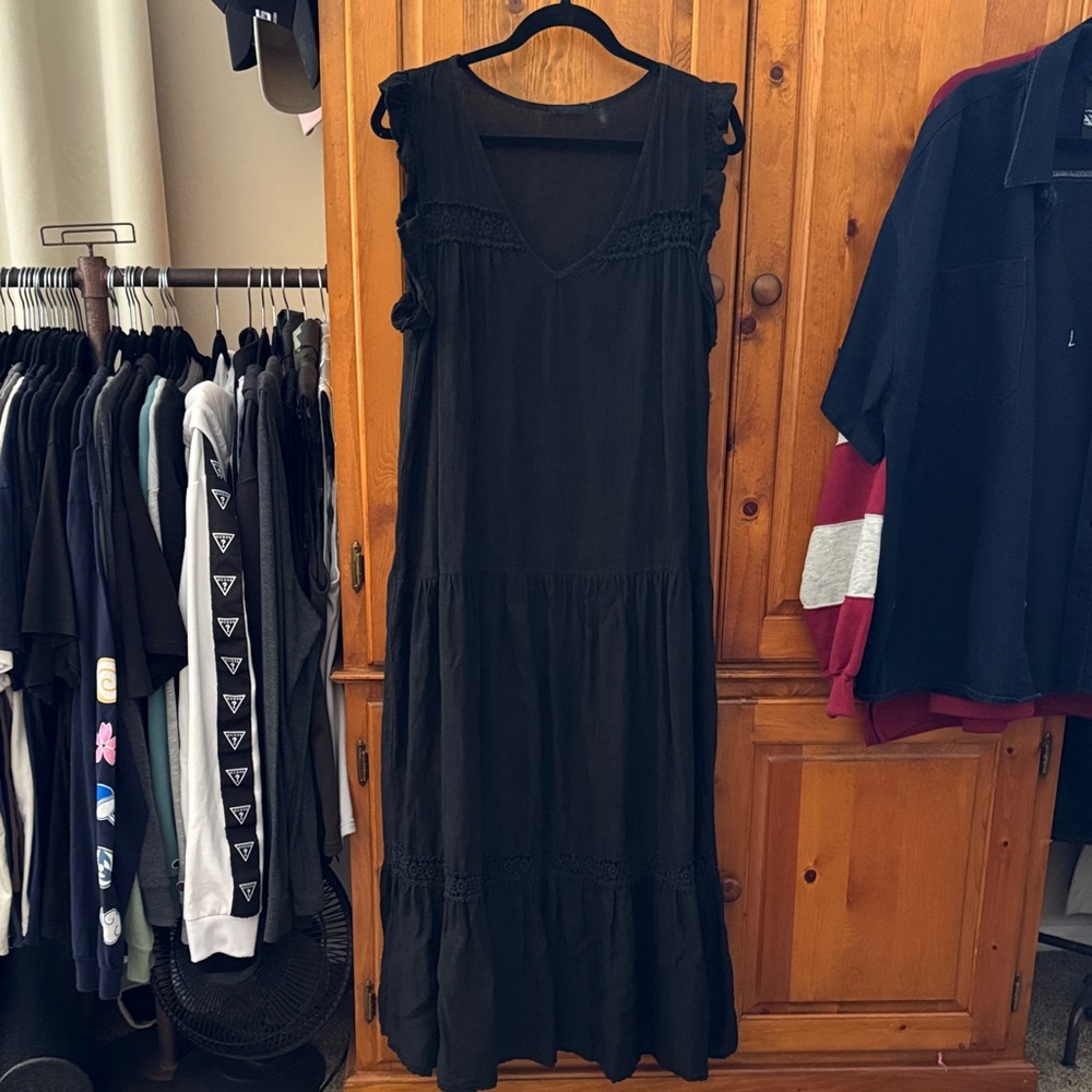 Elegant 100% Linen Black Sleeveless Maxi Dress